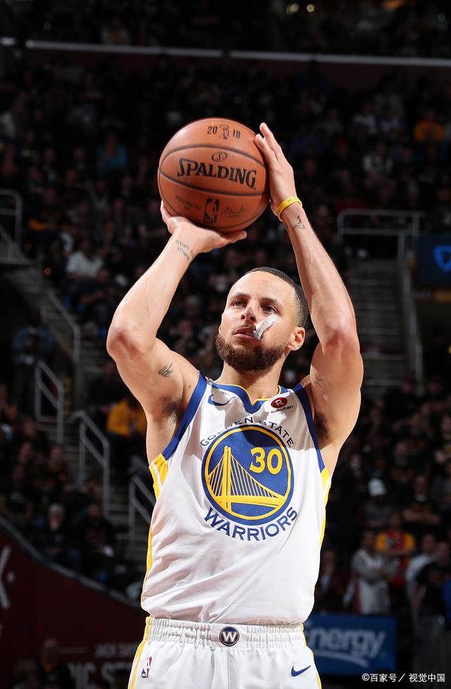 HWG！罗马诺：切尔西母公司签下16岁布基纳法索中场宗戈（罗马诺确认：切尔西母公司完成签约16岁布基纳法索中场宗戈）