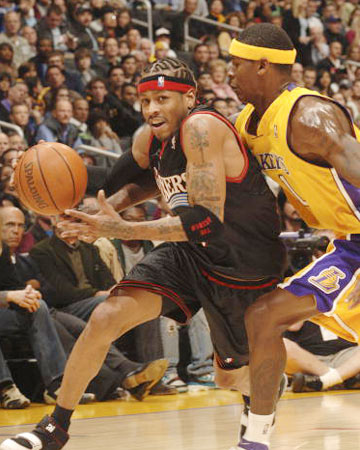 马卡：皇马本赛季防空能力薄弱，失球中有三成为对手头球破门（马卡：皇马本季高空防守不佳，失球中三成为对手头球所致）