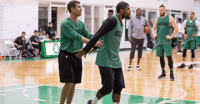 孔帕尼：我有关注曼城希望他们英超夺冠；连胜时我们也要反思（孔帕尼：关注曼城盼其英超封王；即便连胜仍需反思）